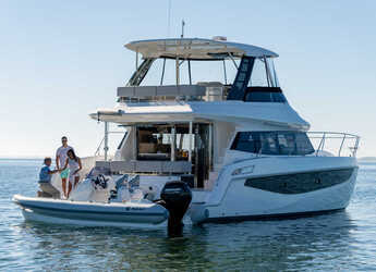 Chartern Sie motorkatamaran in Marina di Cagliari - Aquila 42