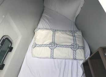 Alquilar catamarán en San Teodoro - Lagoon 42