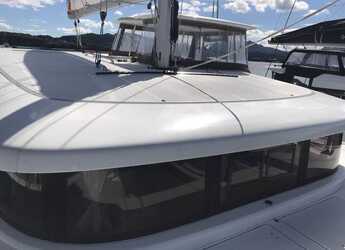 Alquilar catamarán en San Teodoro - Lagoon 42