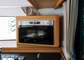 Alquilar catamarán en San Teodoro - Lagoon 42