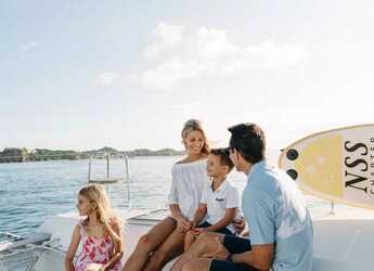 Alquilar catamarán en San Teodoro - Lagoon 42