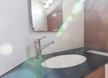 Chartern Sie segelboot in Circolo nautico Livorno - Bavaria 45