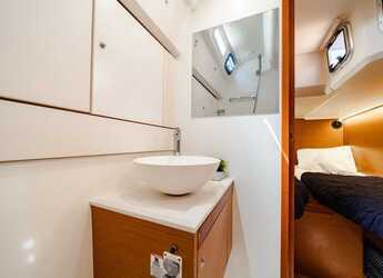 Chartern Sie segelboot in Nea Peramos - Jeanneau 54