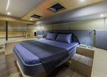 Noleggiare power catamaran in Split West Harbour - Aquila 54 - 4 + 2 cab.