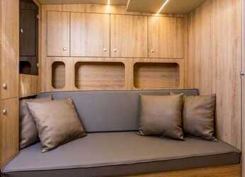 Noleggiare yacht in Split West Harbour - Colnago 45