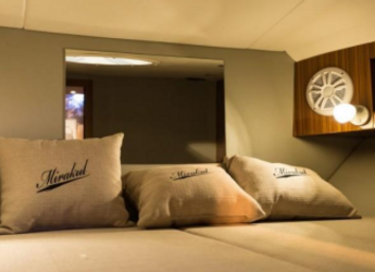 Noleggiare yacht in Split West Harbour - Mirakul 40