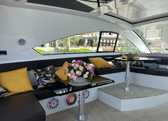 Noleggiare yacht in Split West Harbour - Pearlsea 56 Coupe