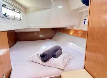 Rent a sailboat in Kavala - Marina Perigialiou - Bavaria 40 Cruiser