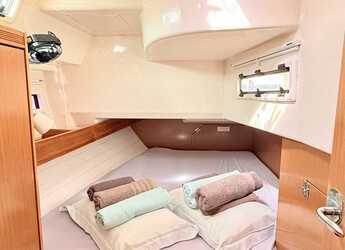 Rent a sailboat in Kavala - Marina Perigialiou - Bavaria 40 Cruiser
