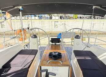 Rent a sailboat in Kavala - Marina Perigialiou - Bavaria 40 Cruiser