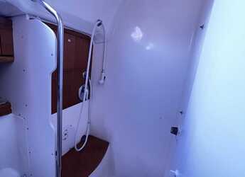 Rent a sailboat in Kavala - Marina Perigialiou - Bavaria 39 Cruiser