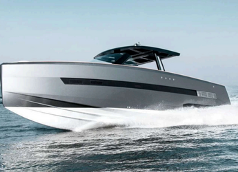 Rent a motorboat in Club de Mar - Fjord 48 Open