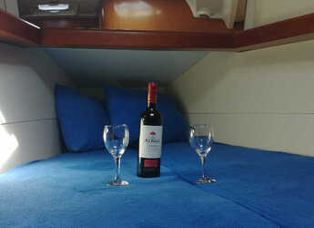 Chartern Sie segelboot in Port Zakinthos - Oceanis 40