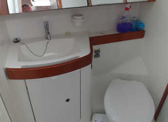 Chartern Sie segelboot in Port Zakinthos - Oceanis 40