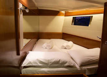 Rent a sailboat in Kavala - Marina Perigialiou - Oceanis 48