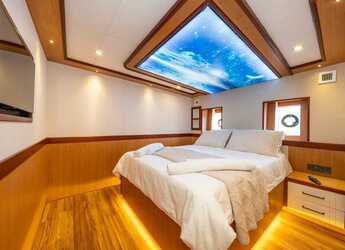 Rent a yacht in Ece Marina - Motoryacht Lila Trawler