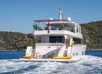 Rent a yacht in Ece Marina - Motoryacht Lila Trawler