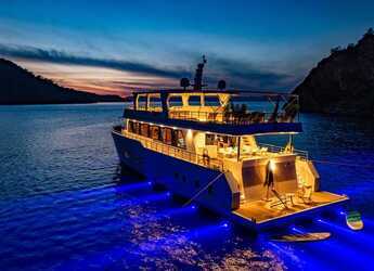 Rent a yacht in Ece Marina - Motoryacht Lila Trawler