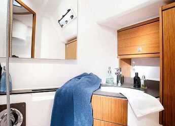 Rent a sailboat in Marina Kastela - Bavaria Cruiser 46 - 4 cab.