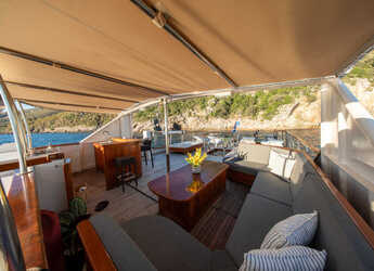 Rent a yacht in Rijeka - Motoryacht Korab