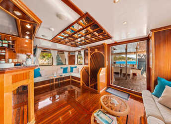 Rent a yacht in Rijeka - Motoryacht Korab