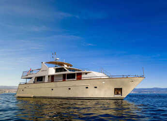 Rent a yacht in Rijeka - Motoryacht Korab