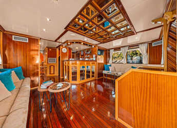 Rent a yacht in Rijeka - Motoryacht Korab