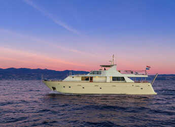 Rent a yacht in Rijeka - Motoryacht Korab