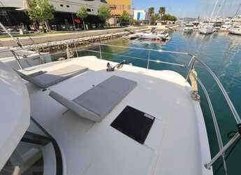 Chartern Sie motorkatamaran in Trogir (ACI marina) - Fountaine Pajot MY 37