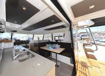 Chartern Sie motorkatamaran in Trogir (ACI marina) - Fountaine Pajot MY 37