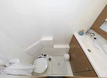 Chartern Sie motorkatamaran in Trogir (ACI marina) - Fountaine Pajot MY 37