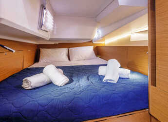 Chartern Sie segelboot in Nea Peramos - Sun Odyssey 490 4 cabins