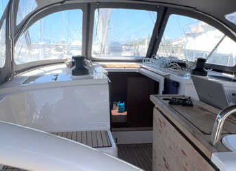 Rent a sailboat in Cecina - Bavaria C42