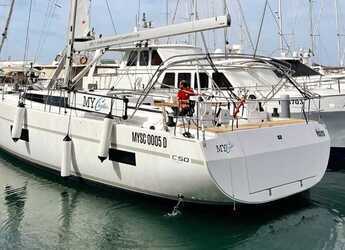 Alquilar velero en Cecina - Bavaria C50