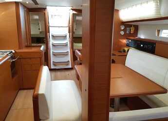 Rent a sailboat in Pylos Marina - Sun Odyssey 519