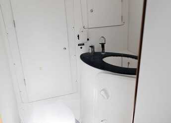 Chartern Sie segelboot in Adhamas - Cyclades 50.5