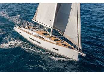 Rent a sailboat in Altefähr Harbor - Hanse 460