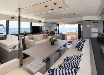 Rent a power catamaran  in Marina Gouvia - Fountaine Pajot MY6