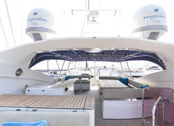 Chartern Sie yacht in Ao Po Grand Marina - Sunseeker 90
