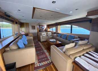 Chartern Sie yacht in Ao Po Grand Marina - Sunseeker 90