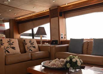 Chartern Sie yacht in Ao Po Grand Marina - Sunseeker 90