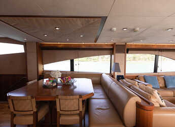 Chartern Sie yacht in Ao Po Grand Marina - Sunseeker 90