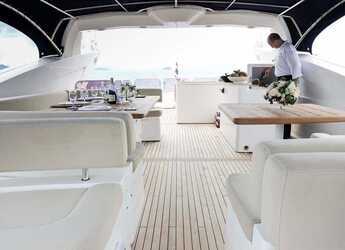 Chartern Sie yacht in Ao Po Grand Marina - Sunseeker 90