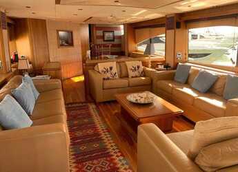 Chartern Sie yacht in Ao Po Grand Marina - Sunseeker 90