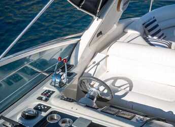 Chartern Sie motorboot in Ornos bay - Sealine S37