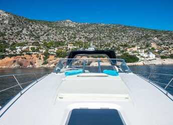 Chartern Sie motorboot in Ornos bay - Sealine S37