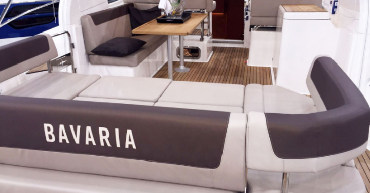 Rent a yacht in Veruda Marina - Bavaria S40 Open