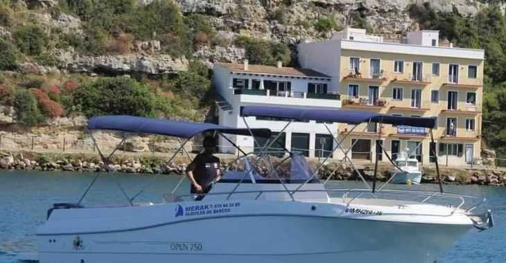 Rent a motorboat in Port Mahon - Pacific Craft 750