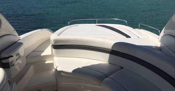 Rent a motorboat in Marina Ibiza - Sea Ray 290 SLX