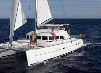Rent a catamaran in Port Mahon - Lagoon 380